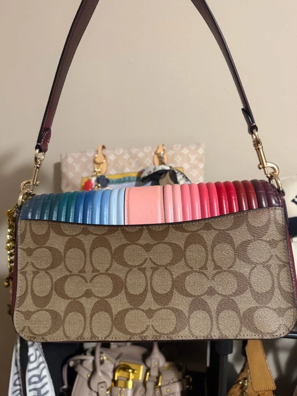 Coach Georgie in rainbow leather and signature canvas - Picture 2 of 5